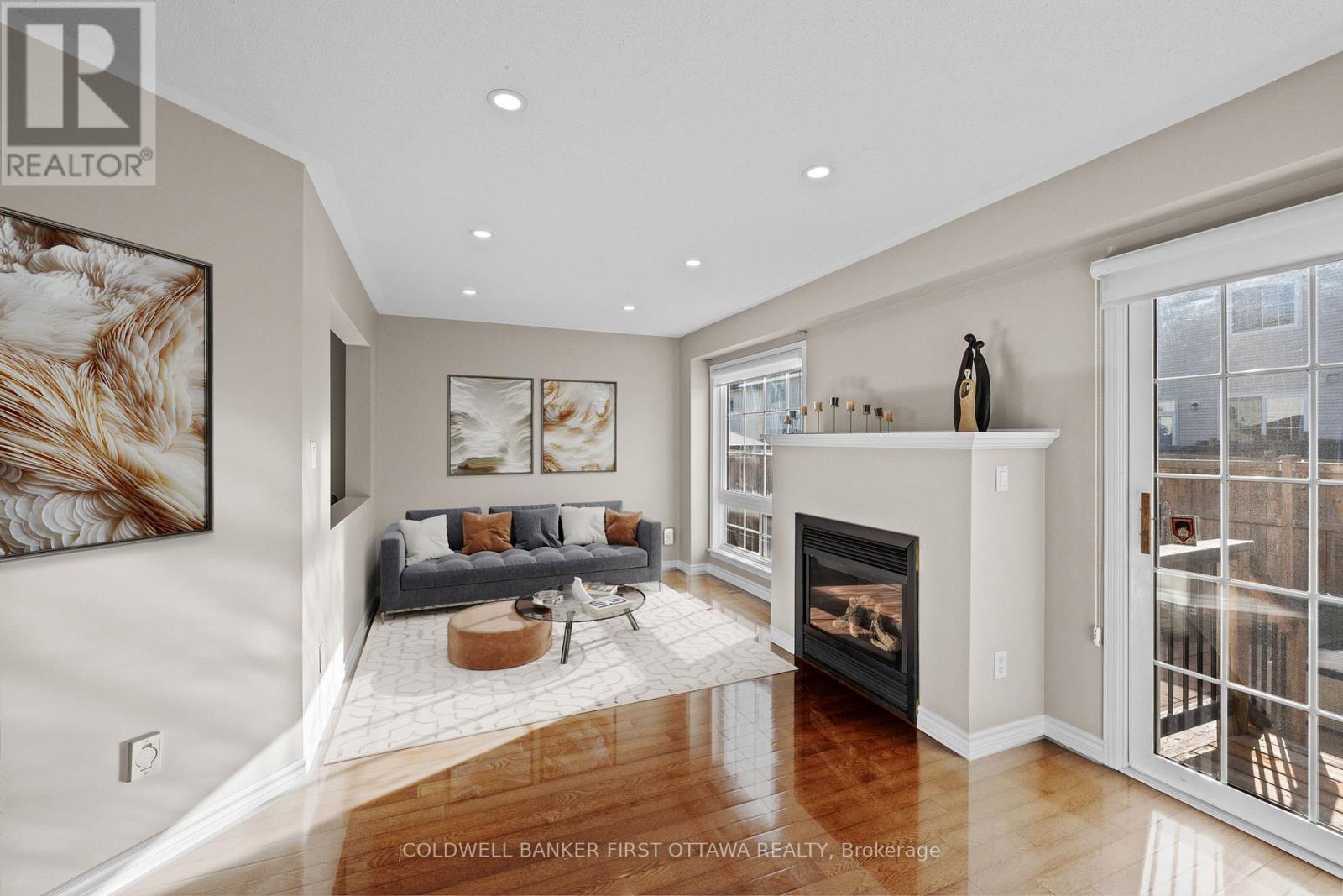 20 Fieldberry Private