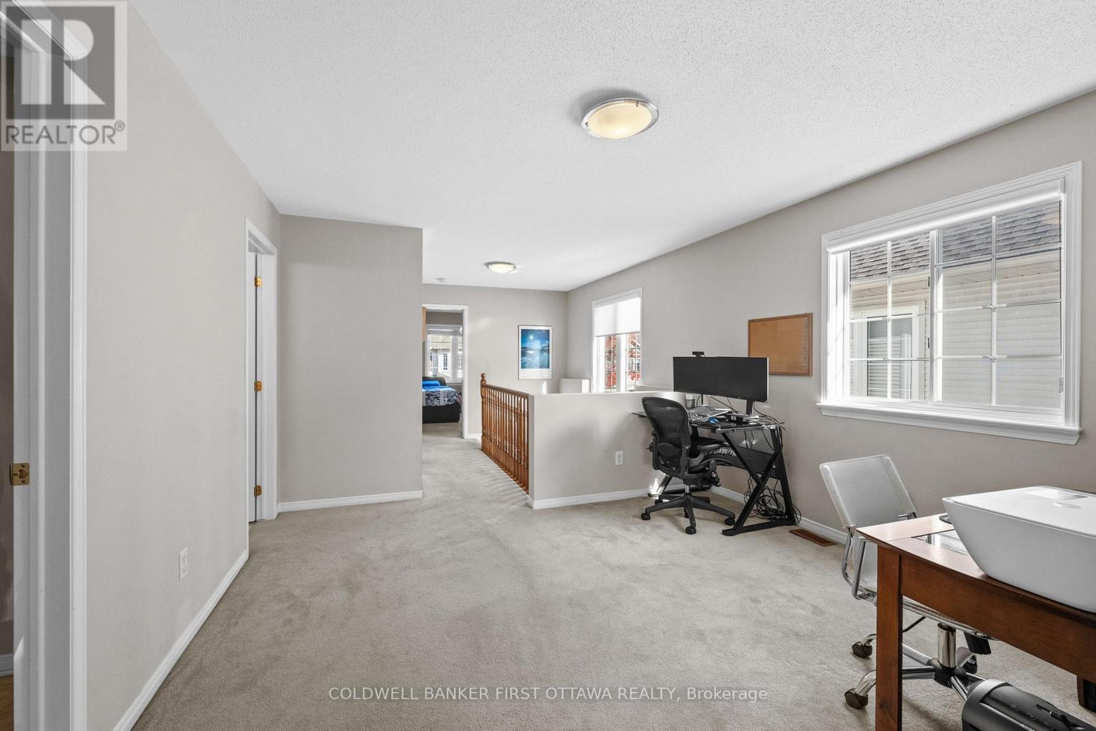 20 Fieldberry Private