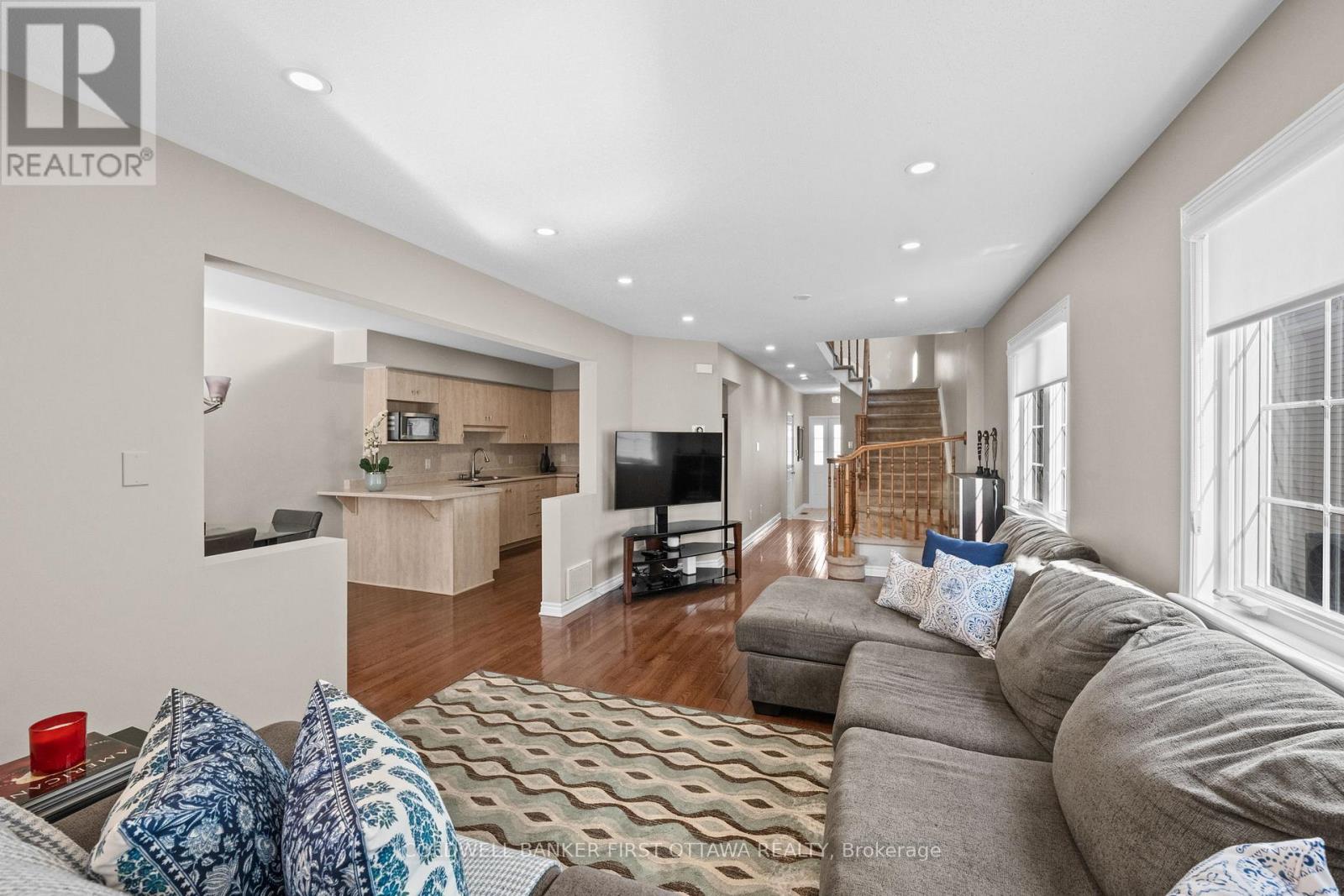 20 Fieldberry Private