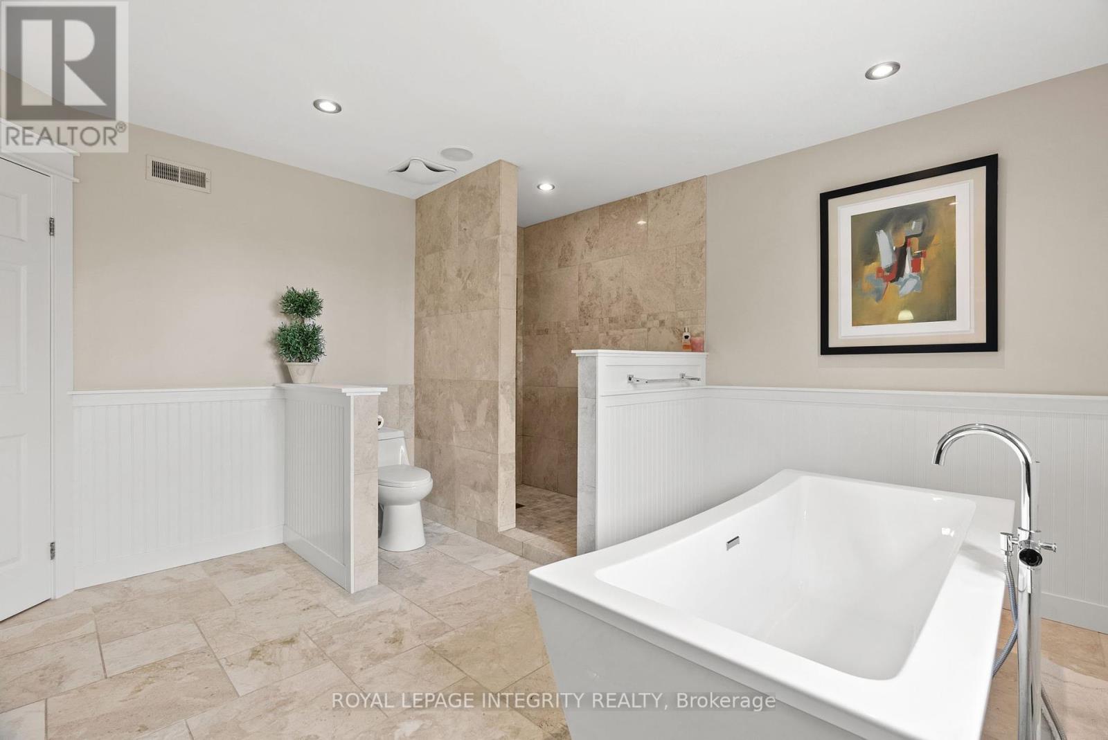 6 Marchbrook Circle