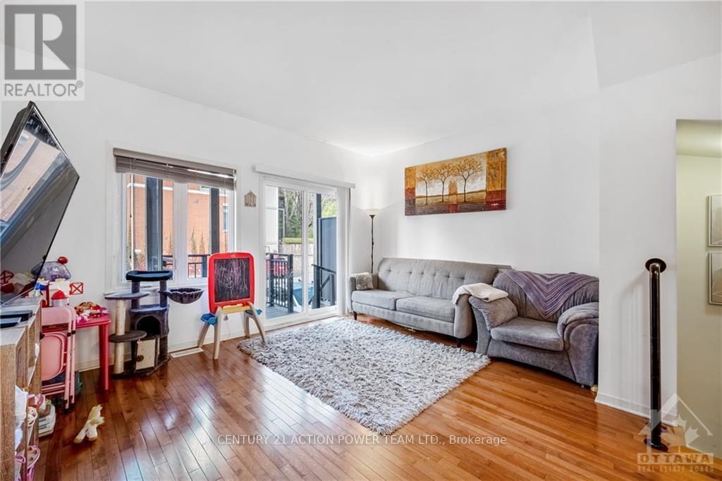 28 - 799 Montreal Road