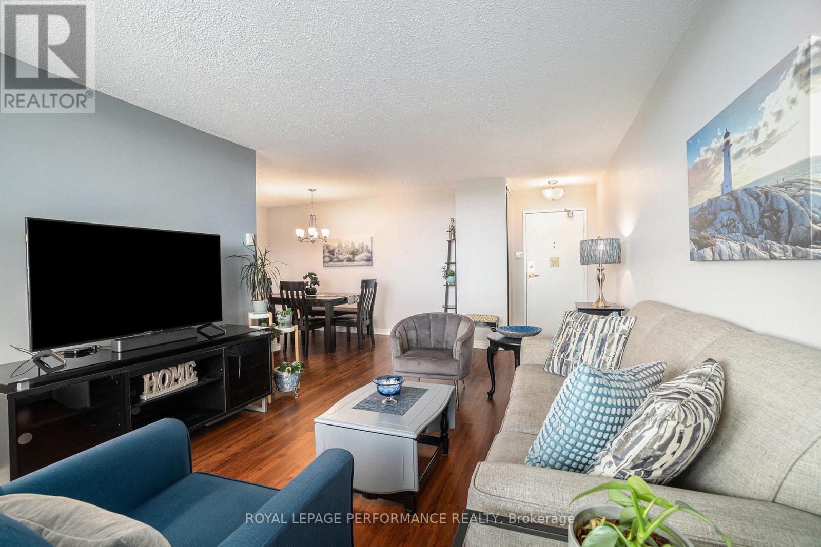 1508 - 1195 Richmond Road