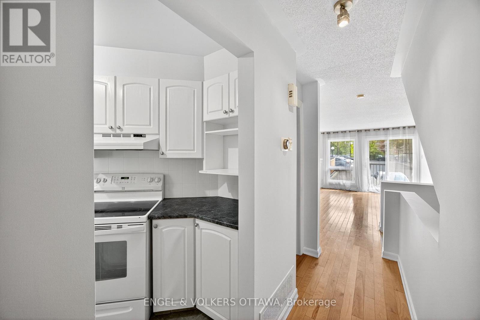 294 - 294 Gloucester Street