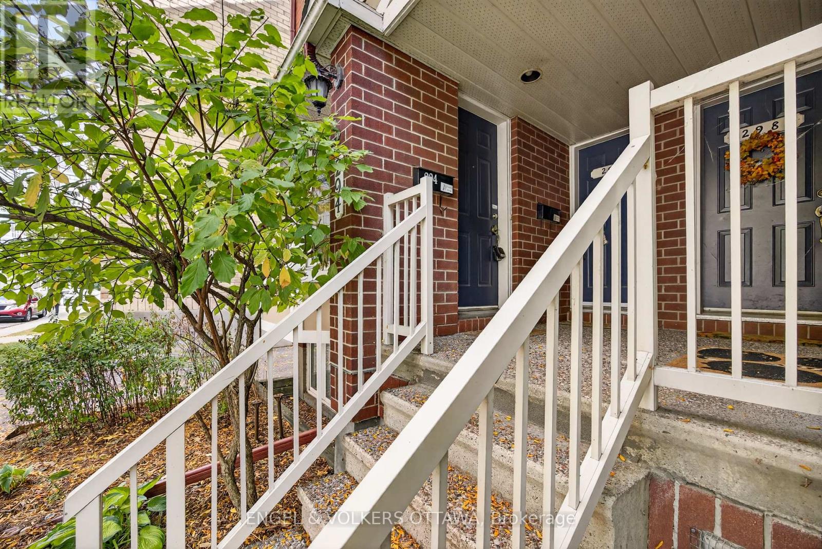 294 - 294 Gloucester Street