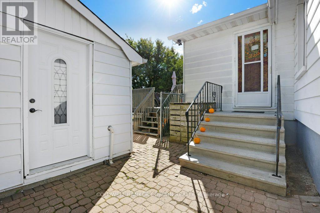 12 Maple Avenue