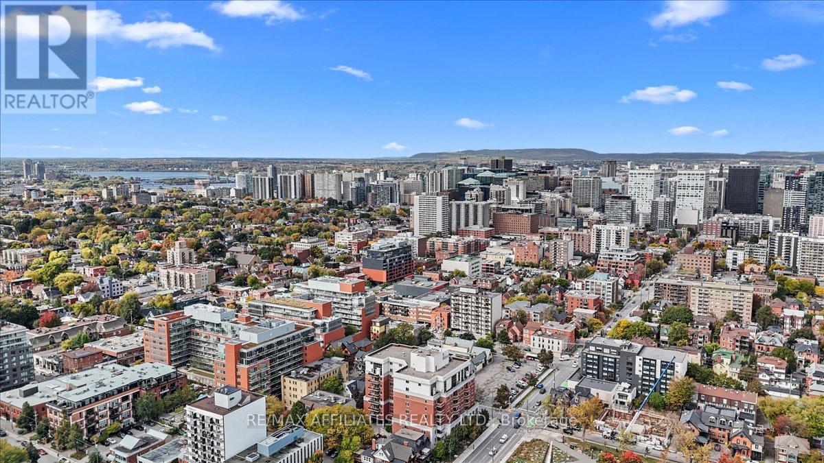 #ph804 - 320 Mcleod Street