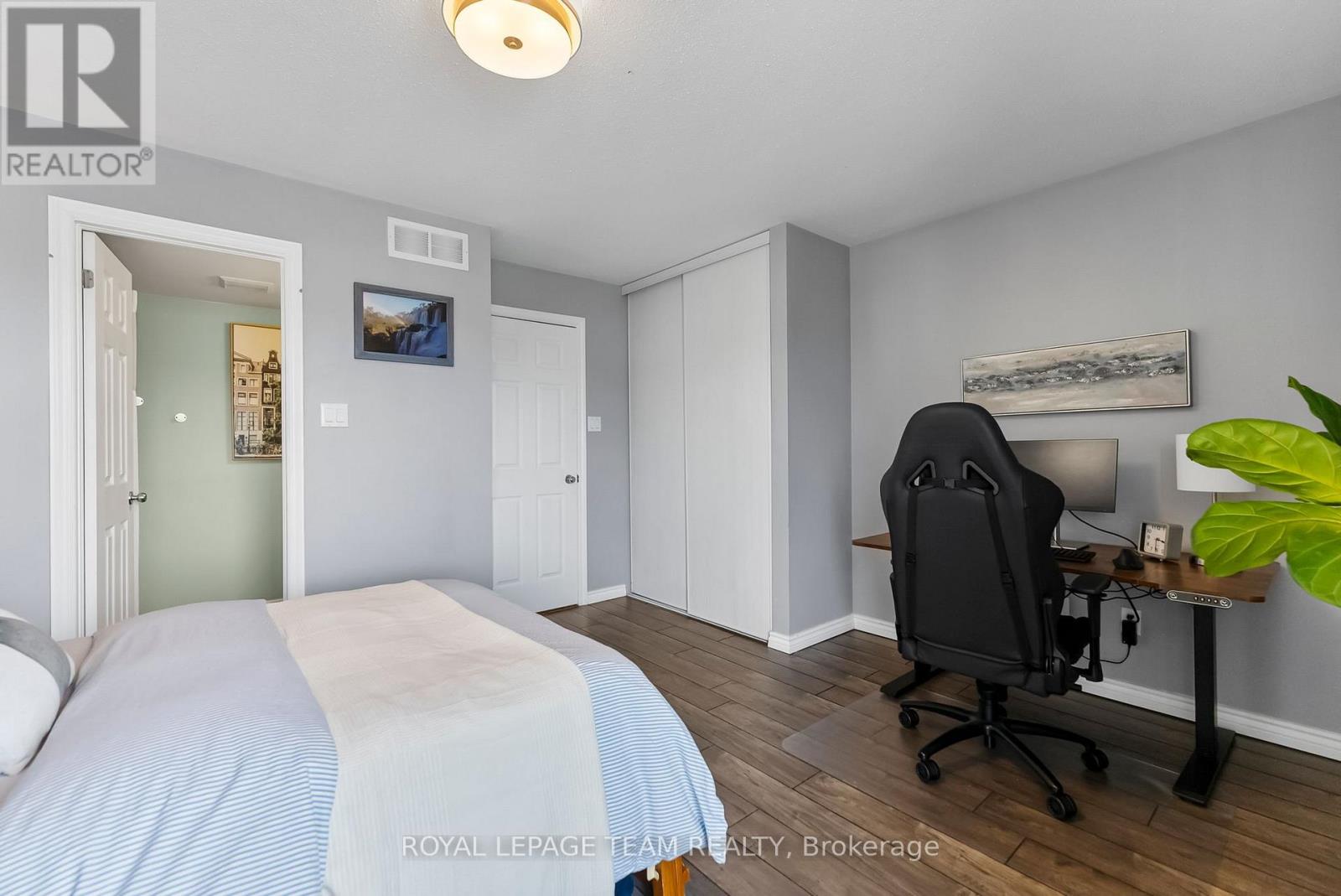 368 Crownridge Drive