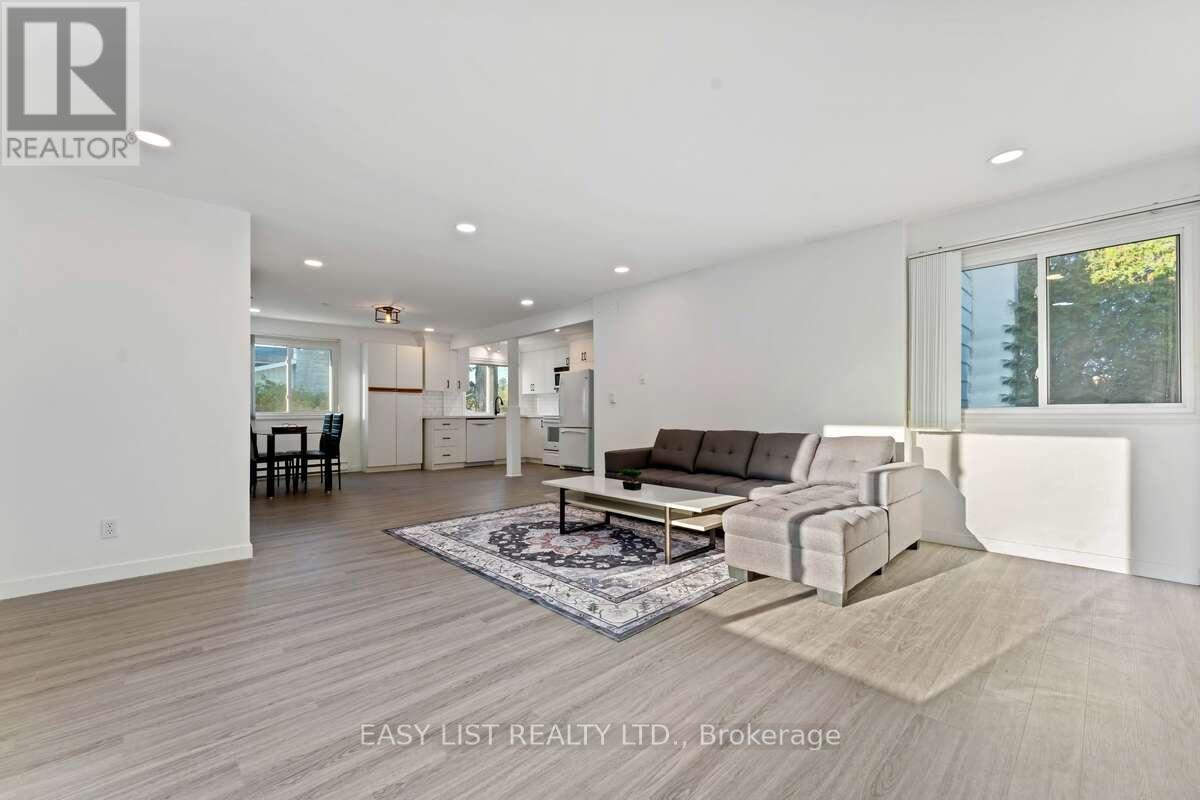 1290 St. Jean Street