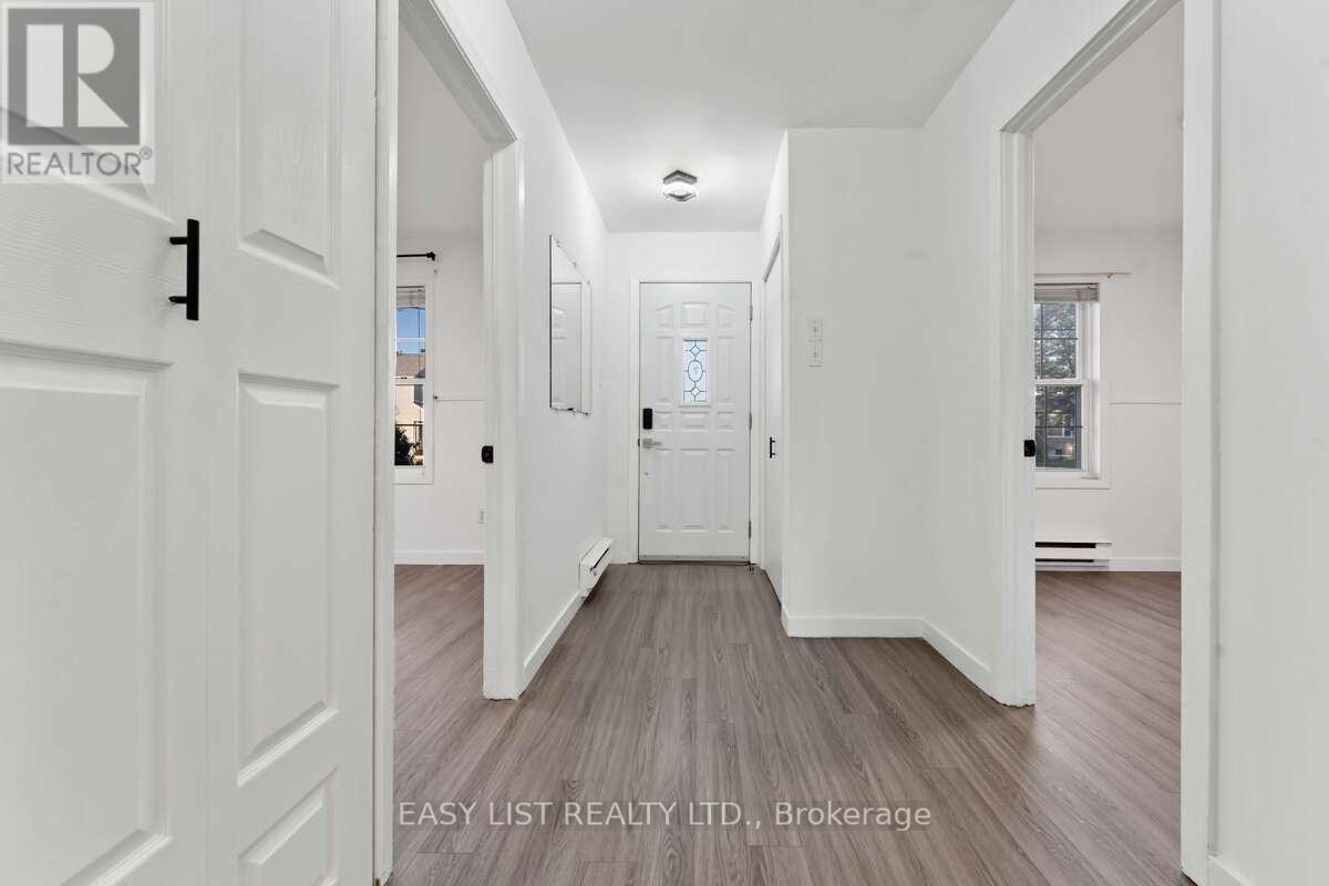 1290 St. Jean Street