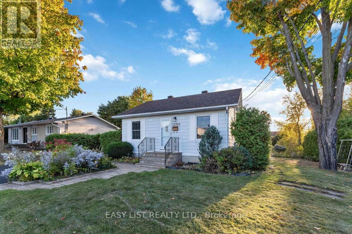 1290 St. Jean Street