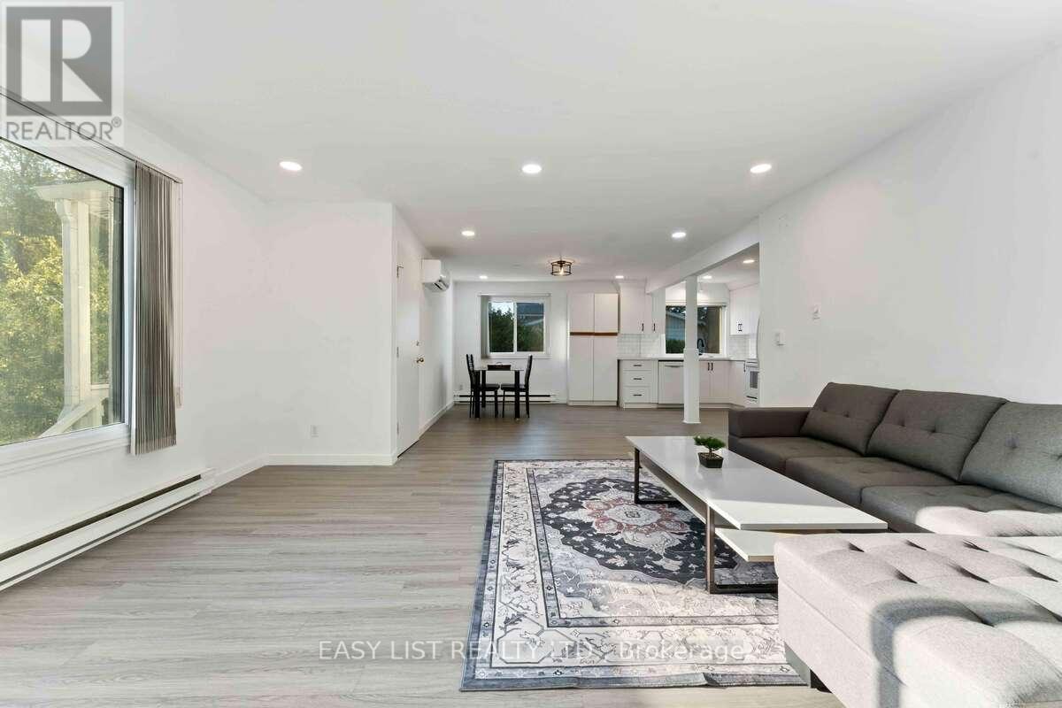 1290 St. Jean Street