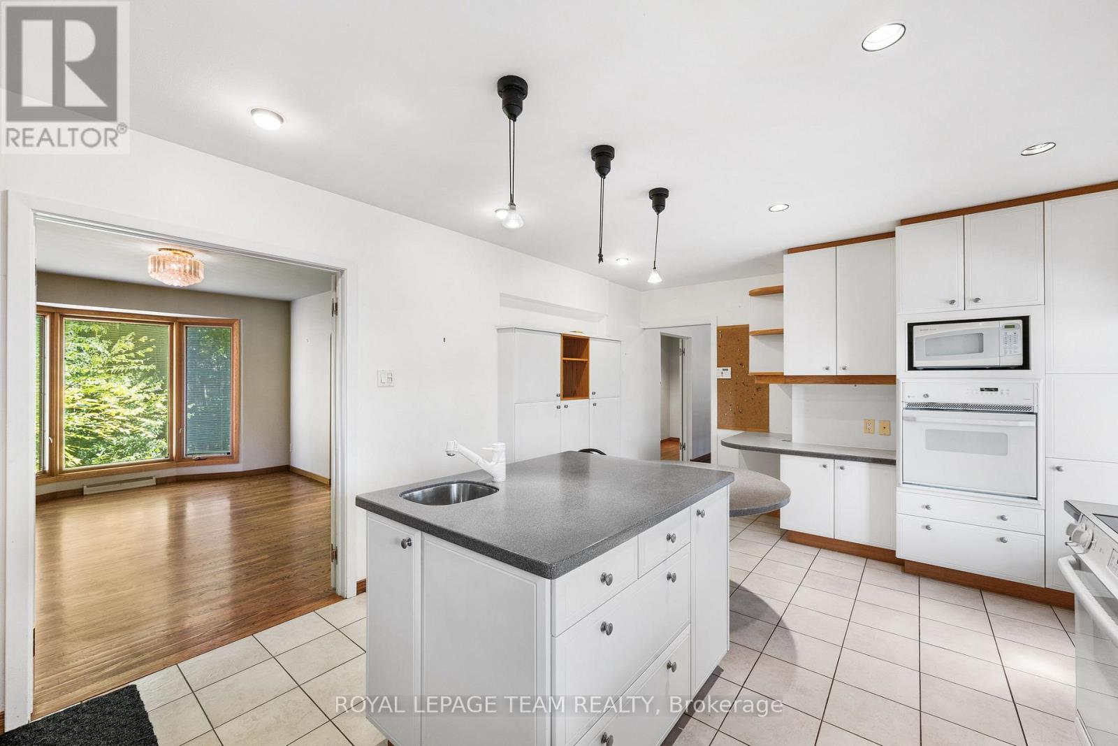 1495 Prince Of Wales Drive