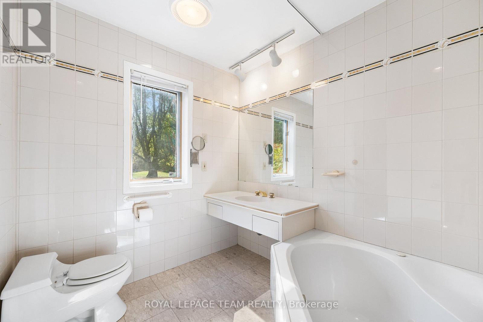 1495 Prince Of Wales Drive