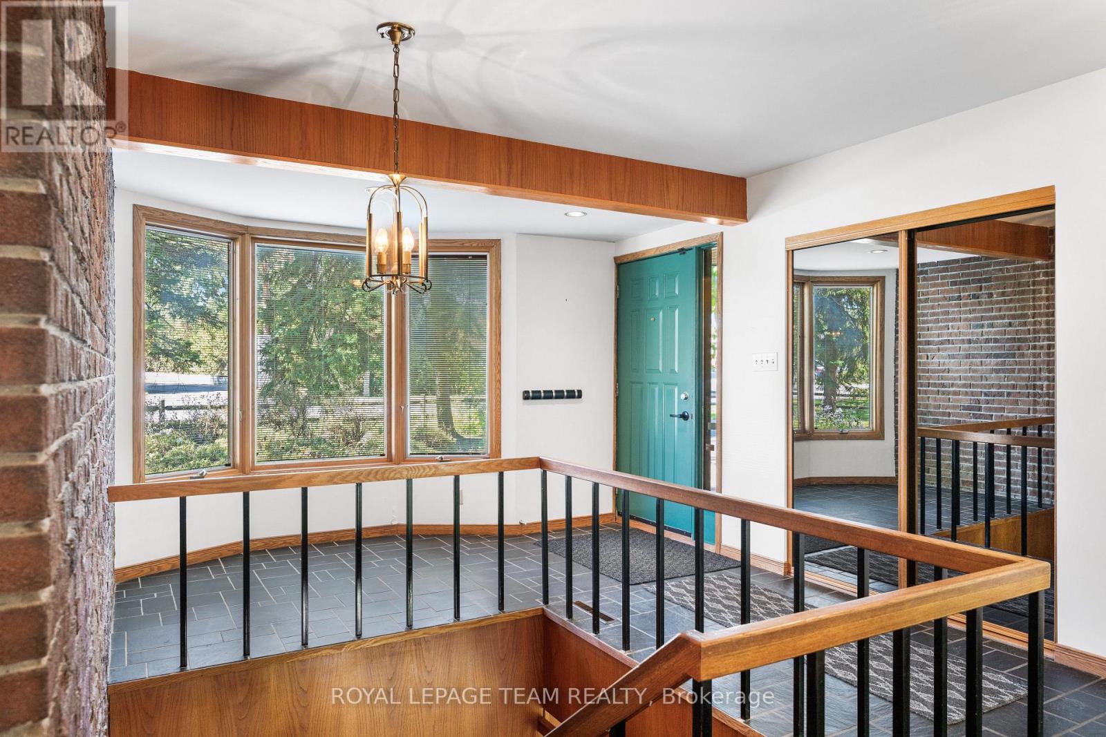 1495 Prince Of Wales Drive