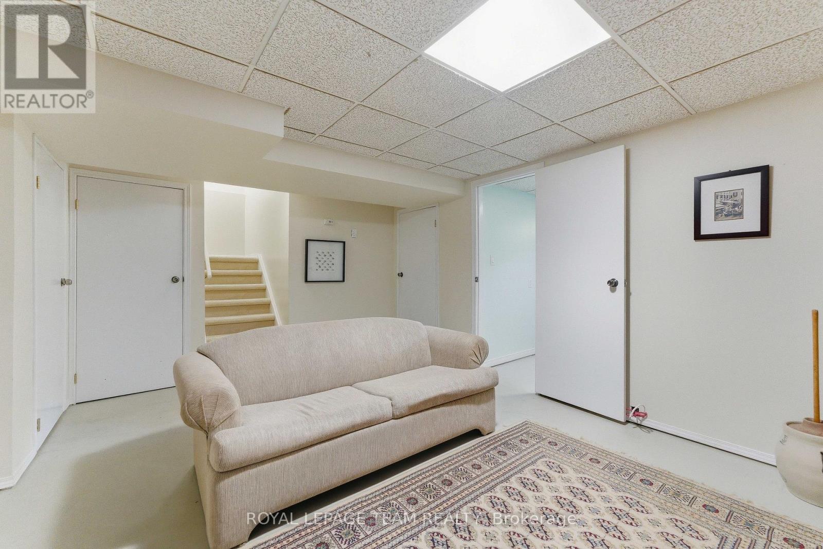 54 Pickwick Drive