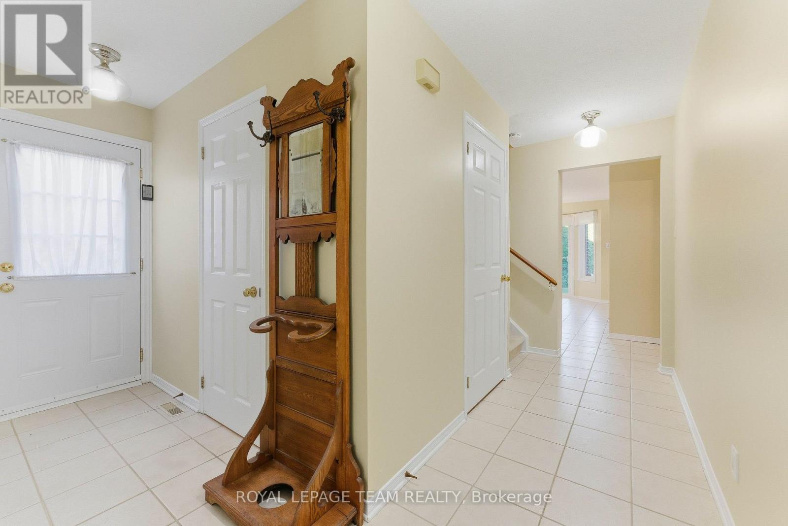 54 Pickwick Drive
