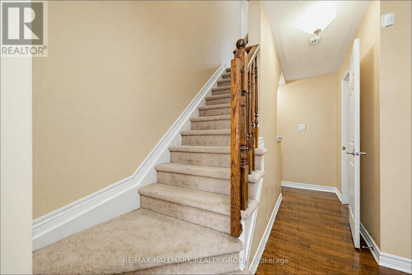 601 Foxlight Circle
