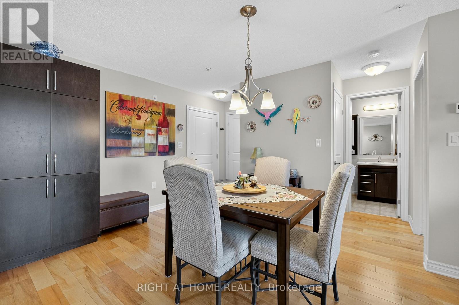 306 - 141 Potts Private