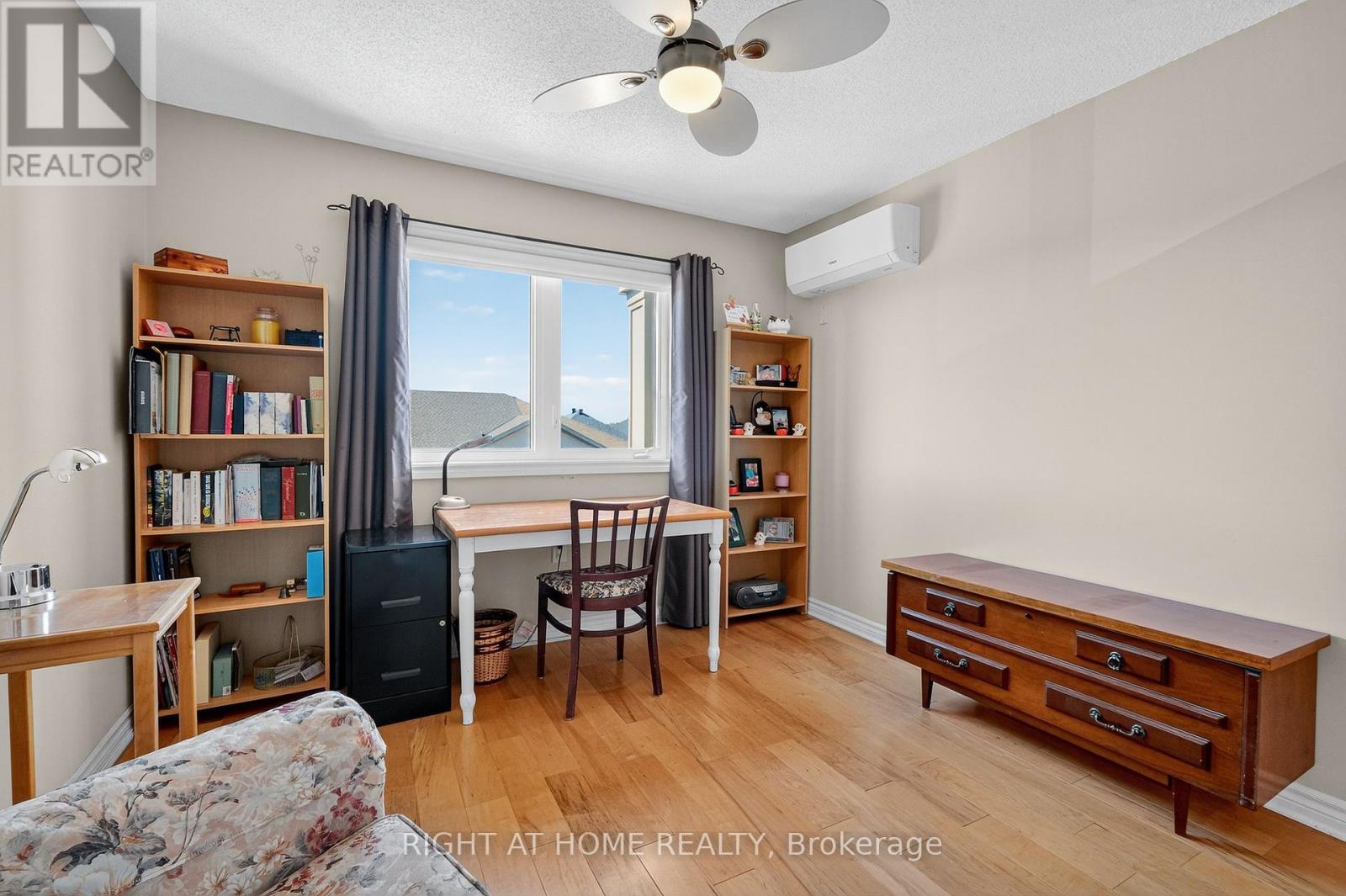 306 - 141 Potts Private
