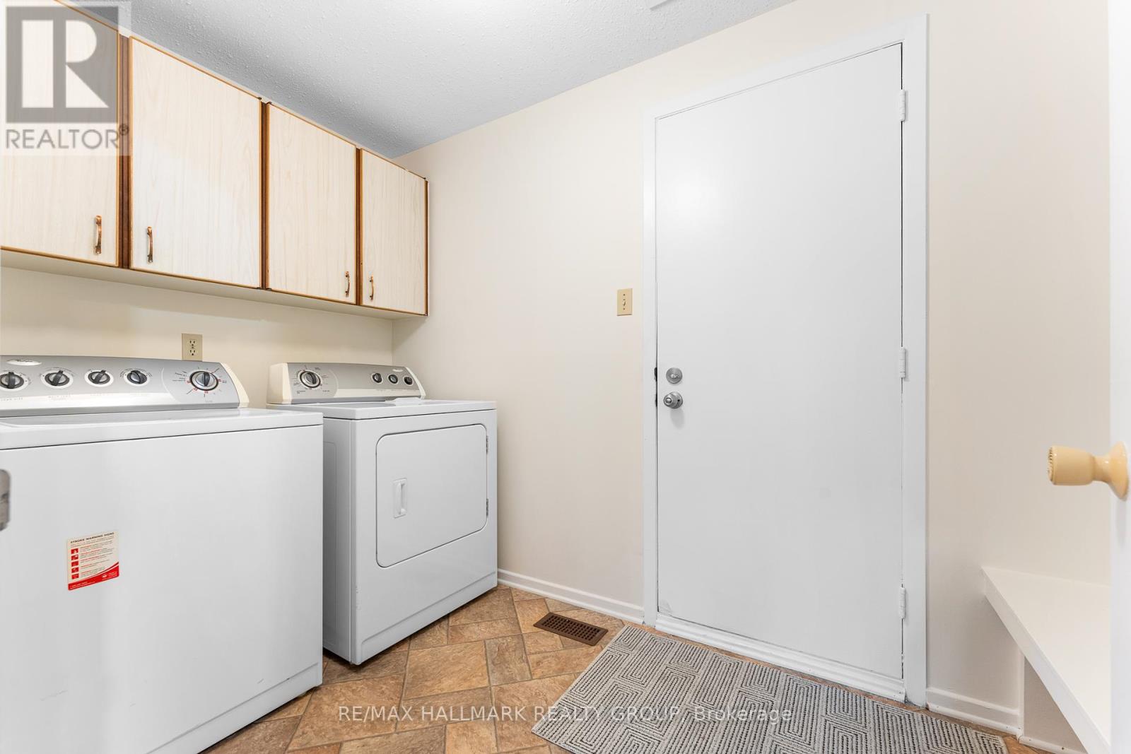 1075 Avignon Court