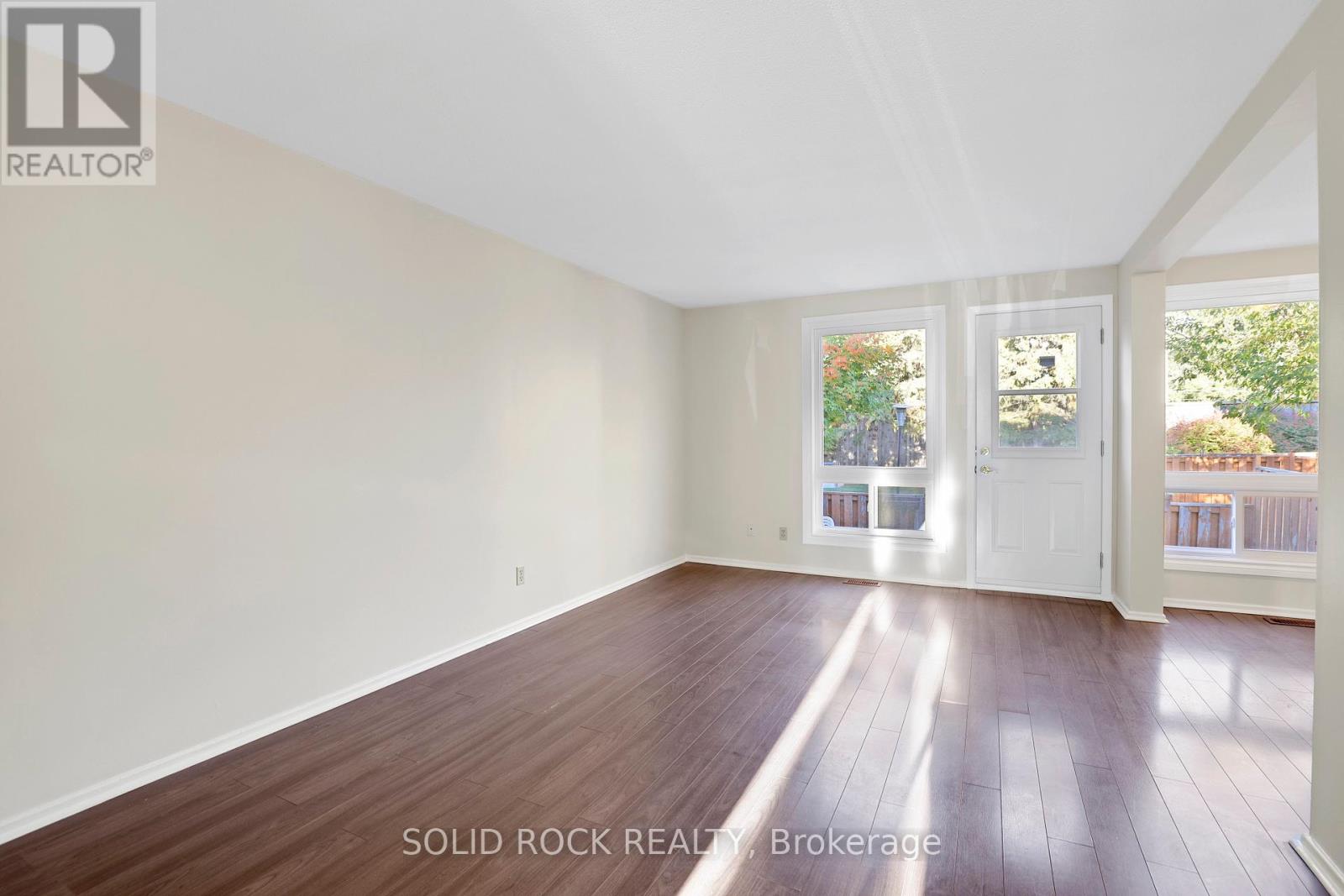 35 Thistledown Court