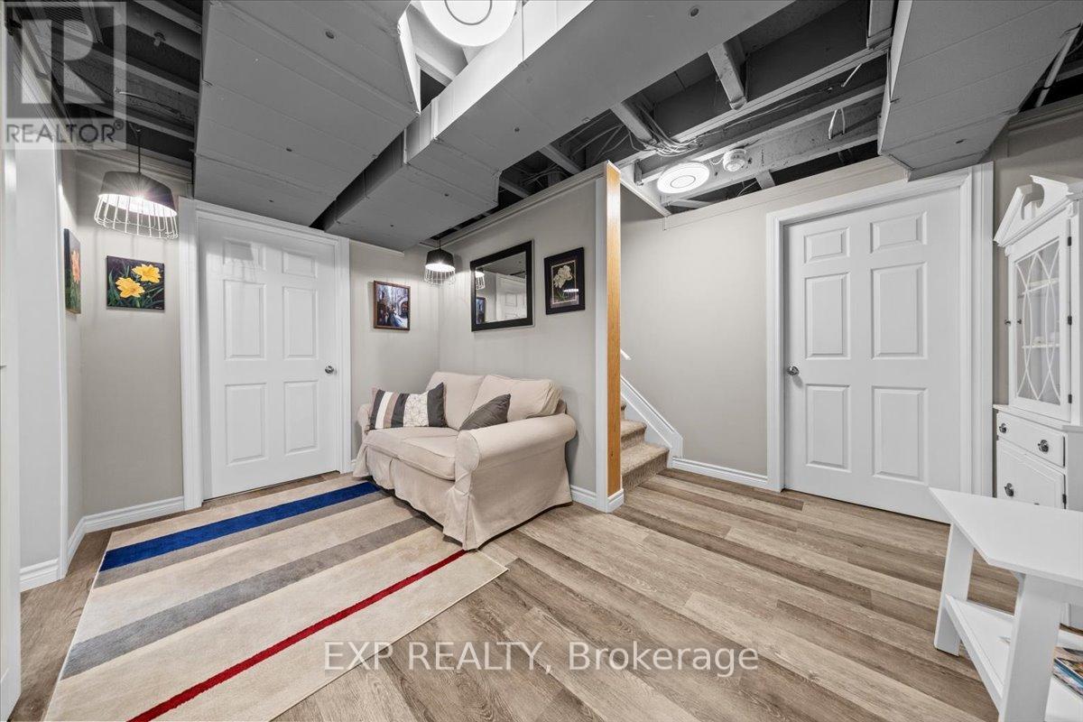 33 Solaris Drive