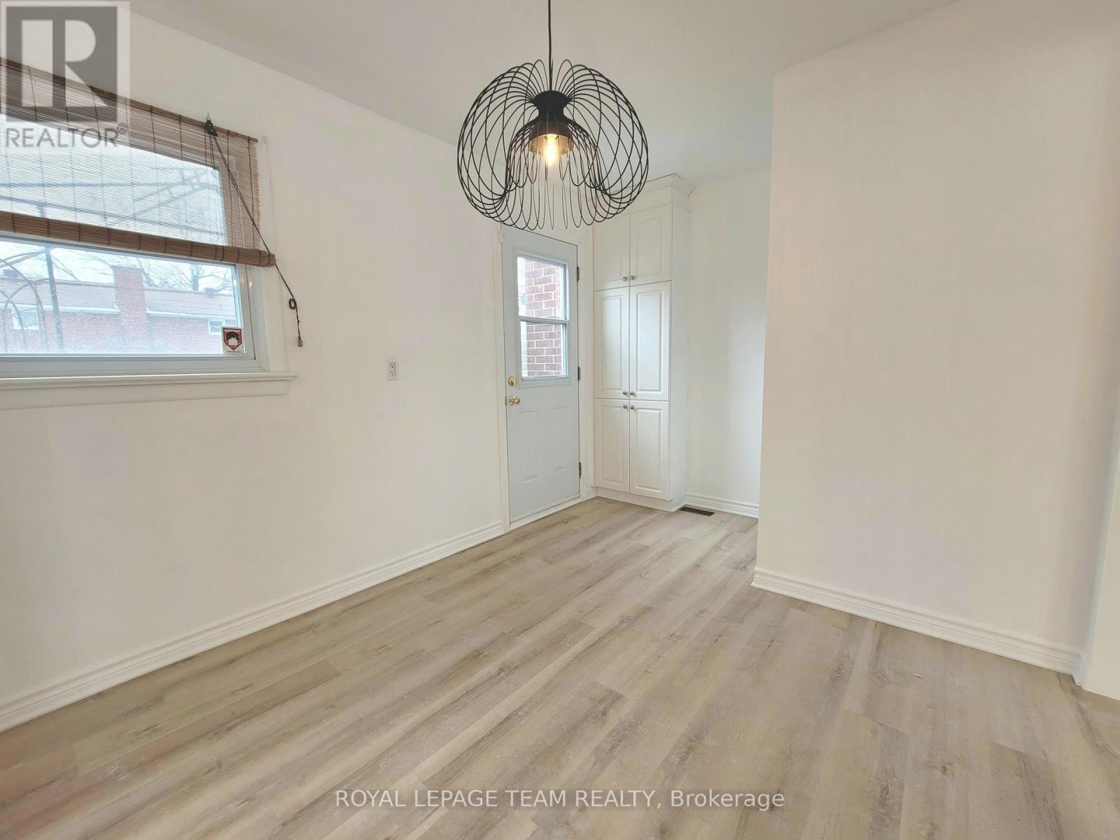 852 Cummings Avenue