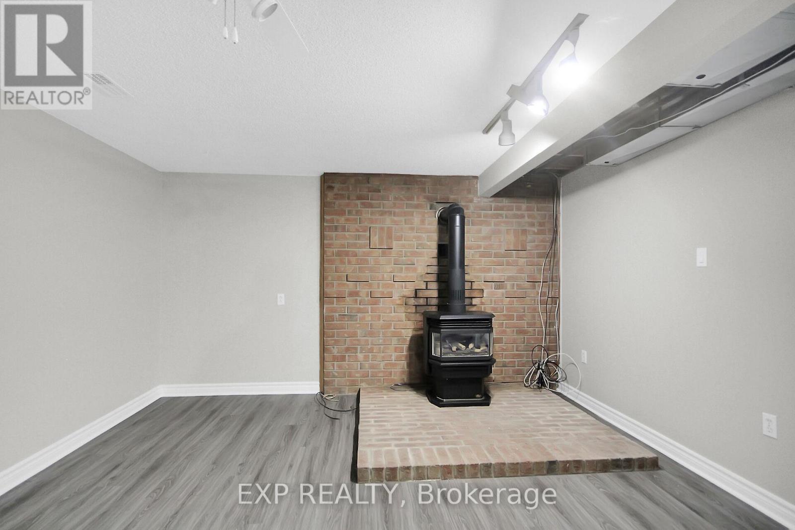 1083 Eadie Road