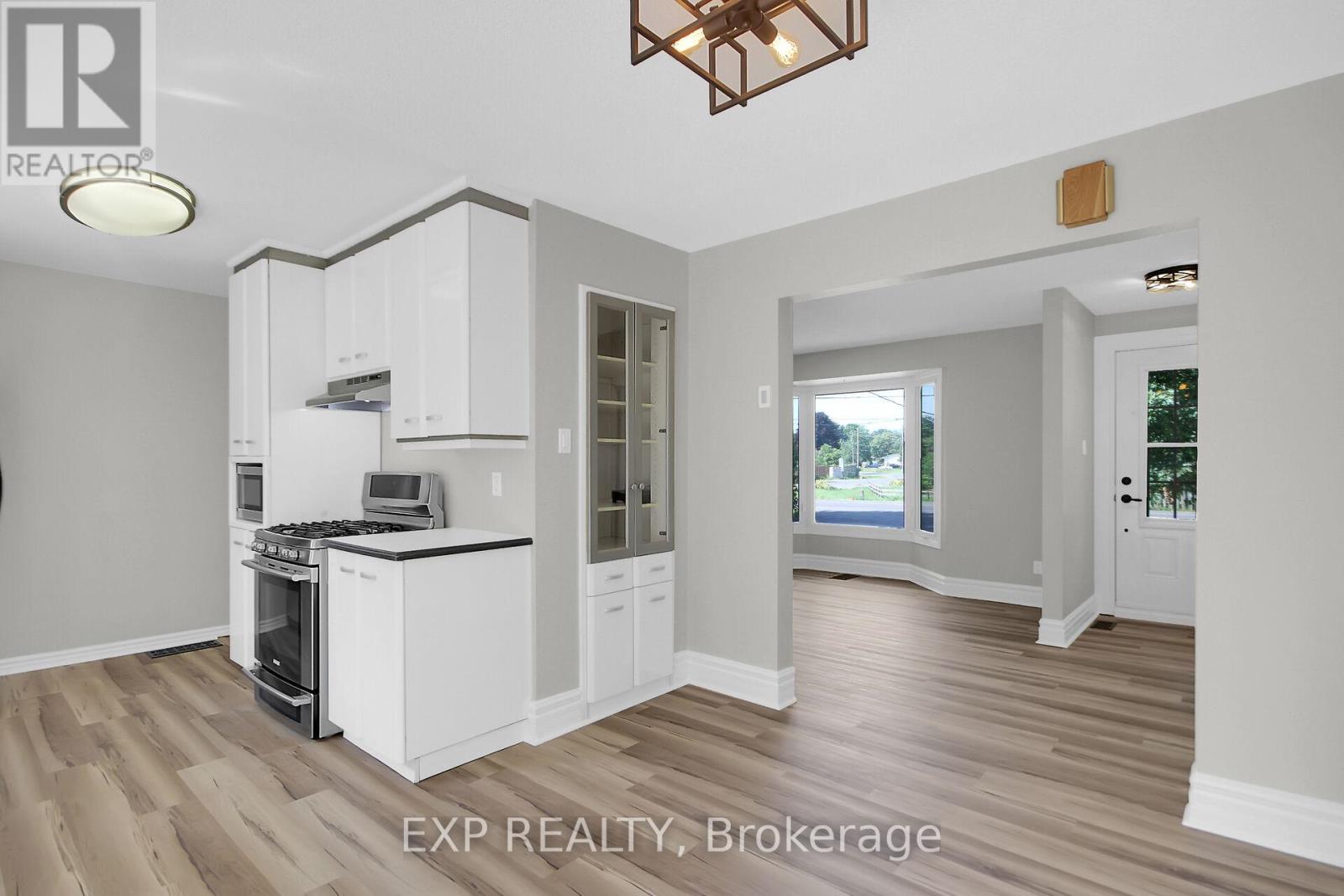 1083 Eadie Road