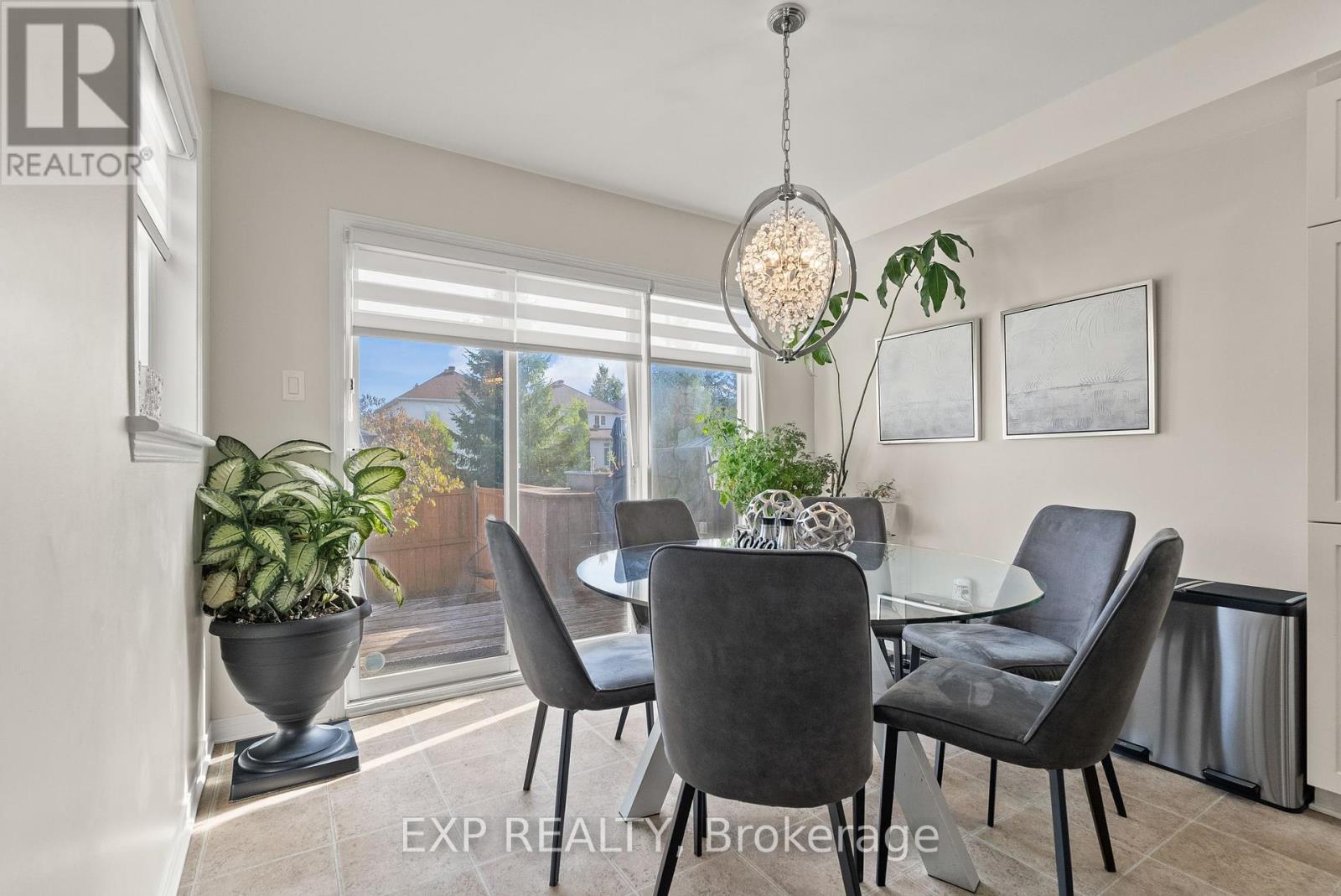 229 Duntroon Circle