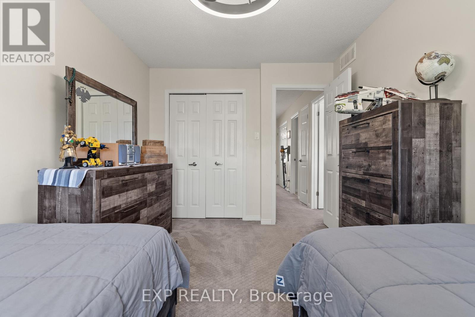 229 Duntroon Circle