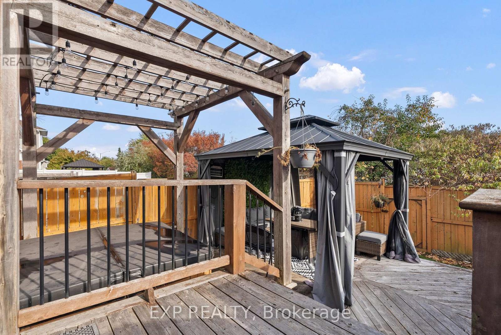 229 Duntroon Circle