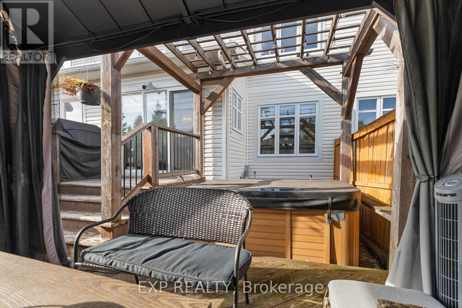 229 Duntroon Circle