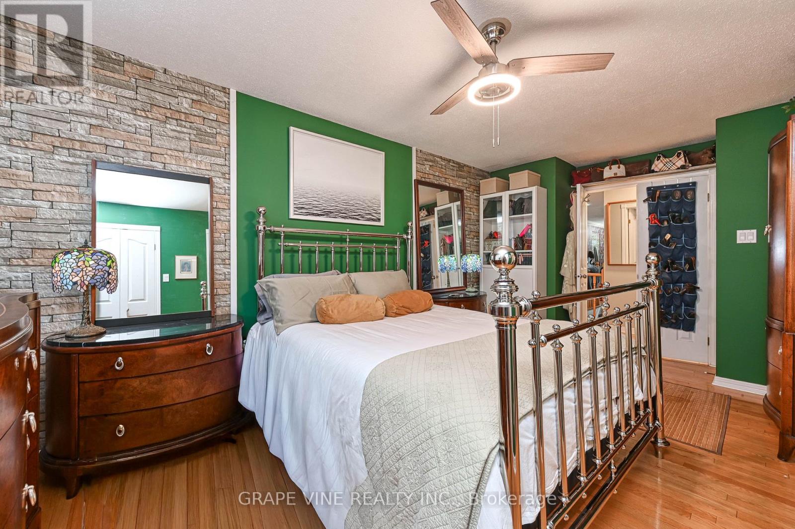 777 Rolling River Crescent