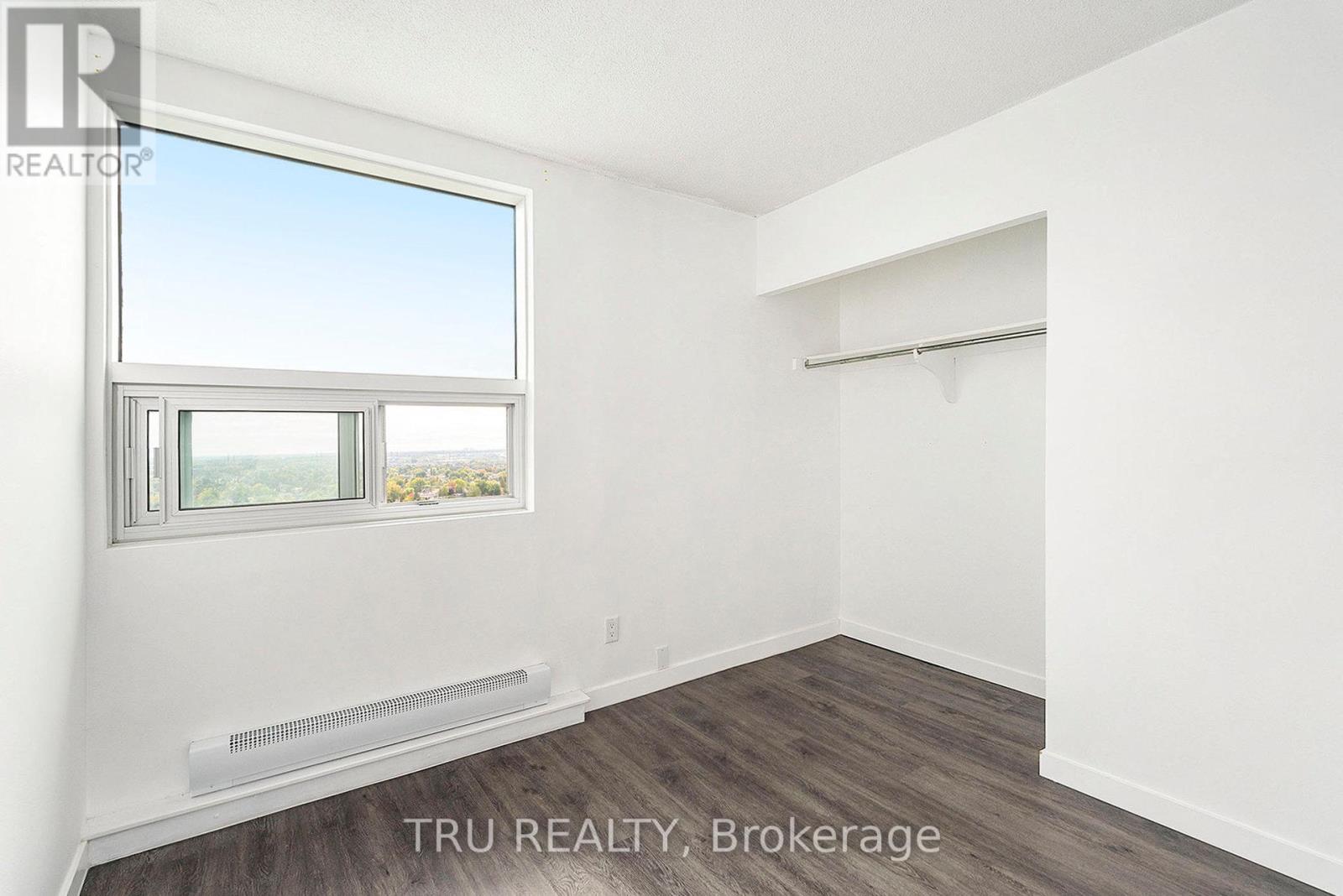2502 - 1380 Prince Of Wales Drive