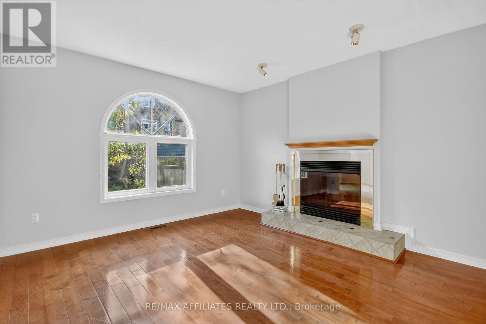 85 Alon Street