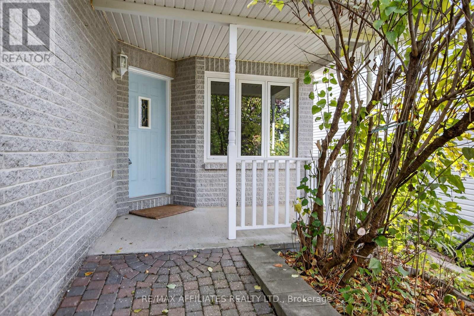 85 Alon Street
