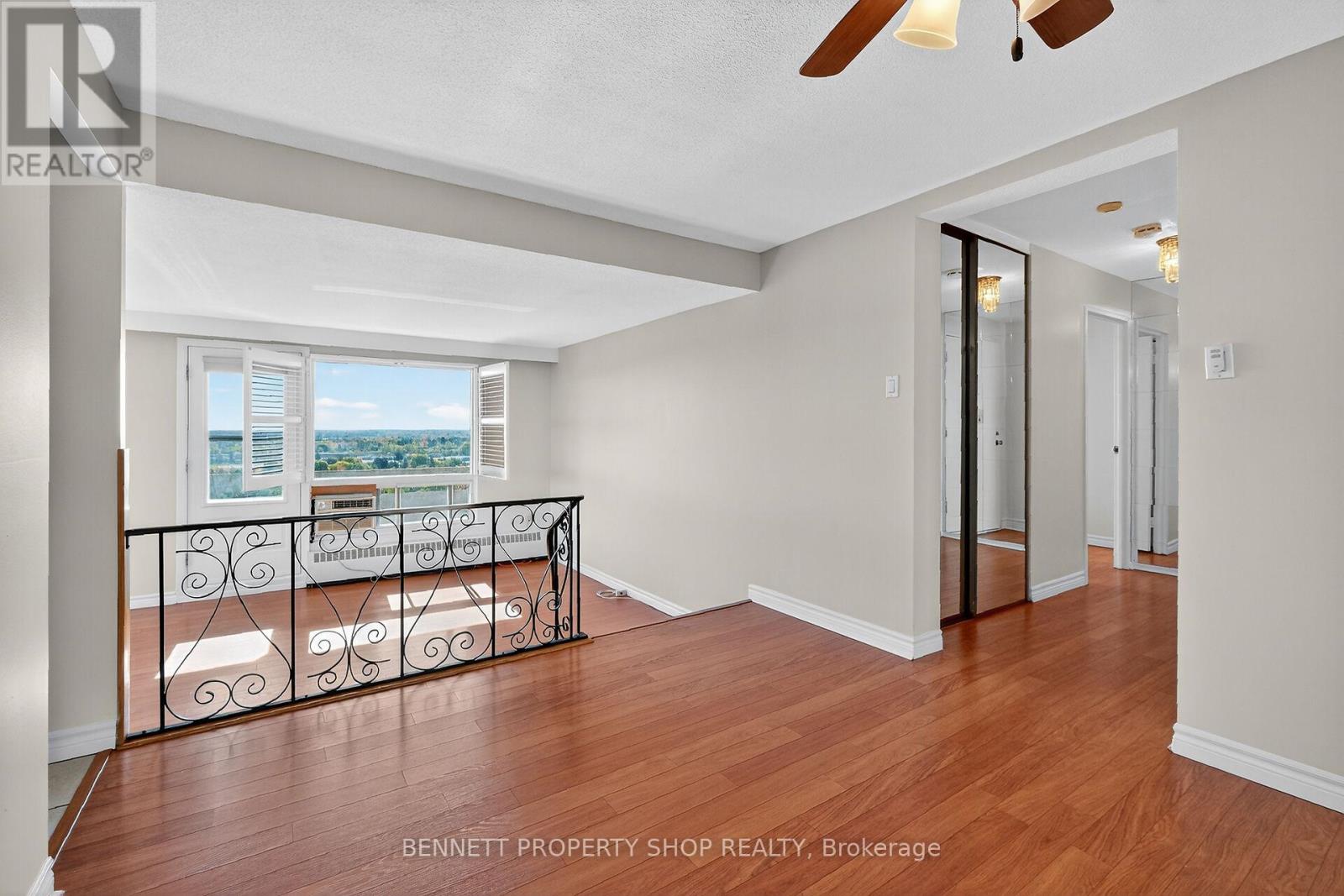 1015 - 915 Elmsmere Road