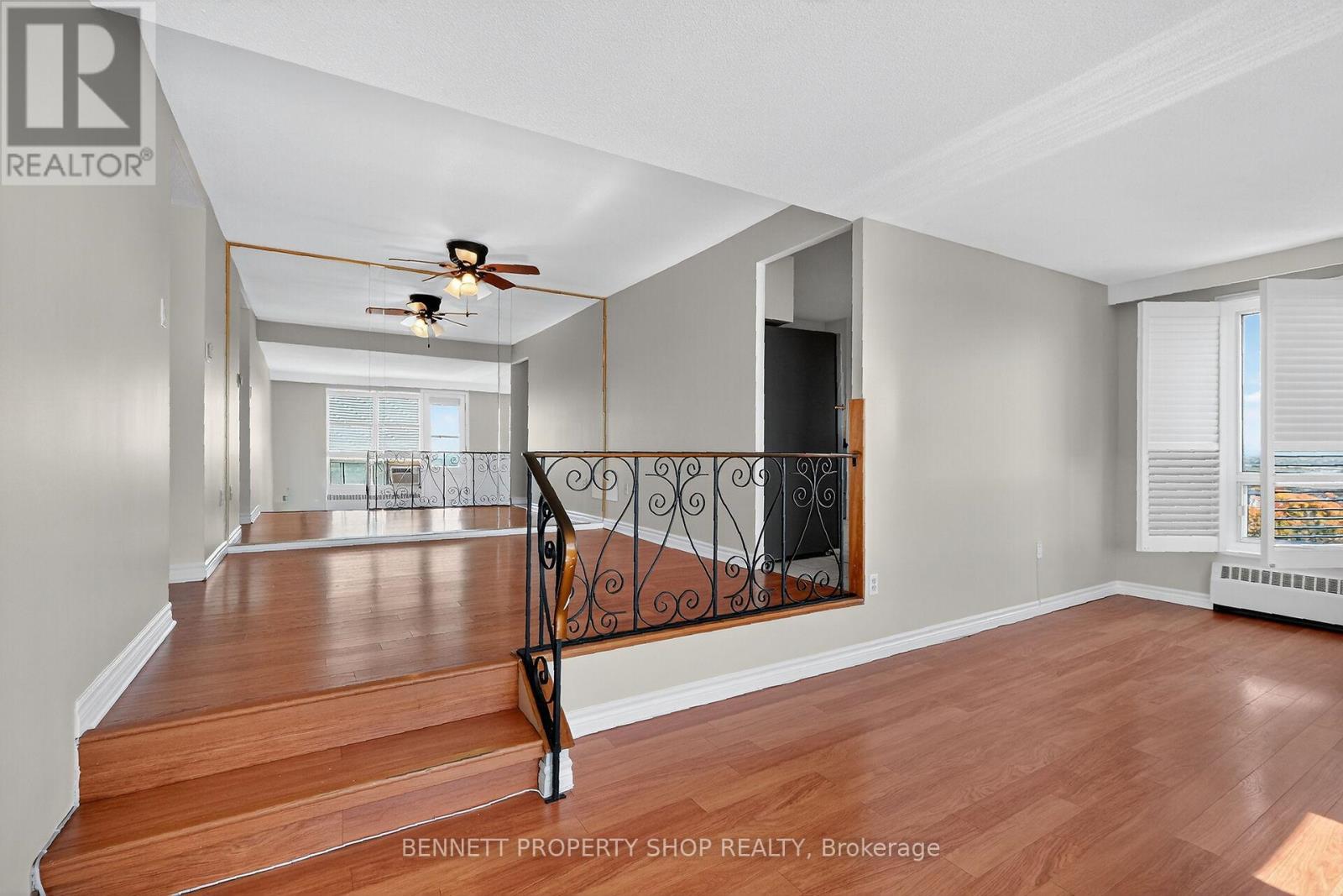 1015 - 915 Elmsmere Road