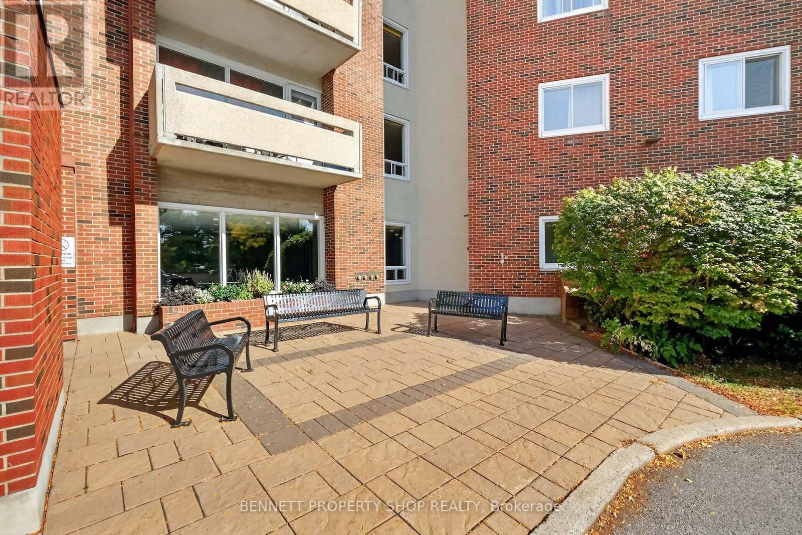 1015 - 915 Elmsmere Road