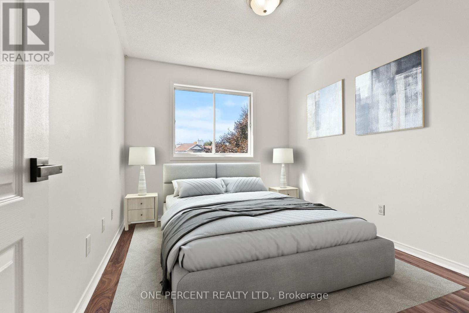 11 Bowen Crescent