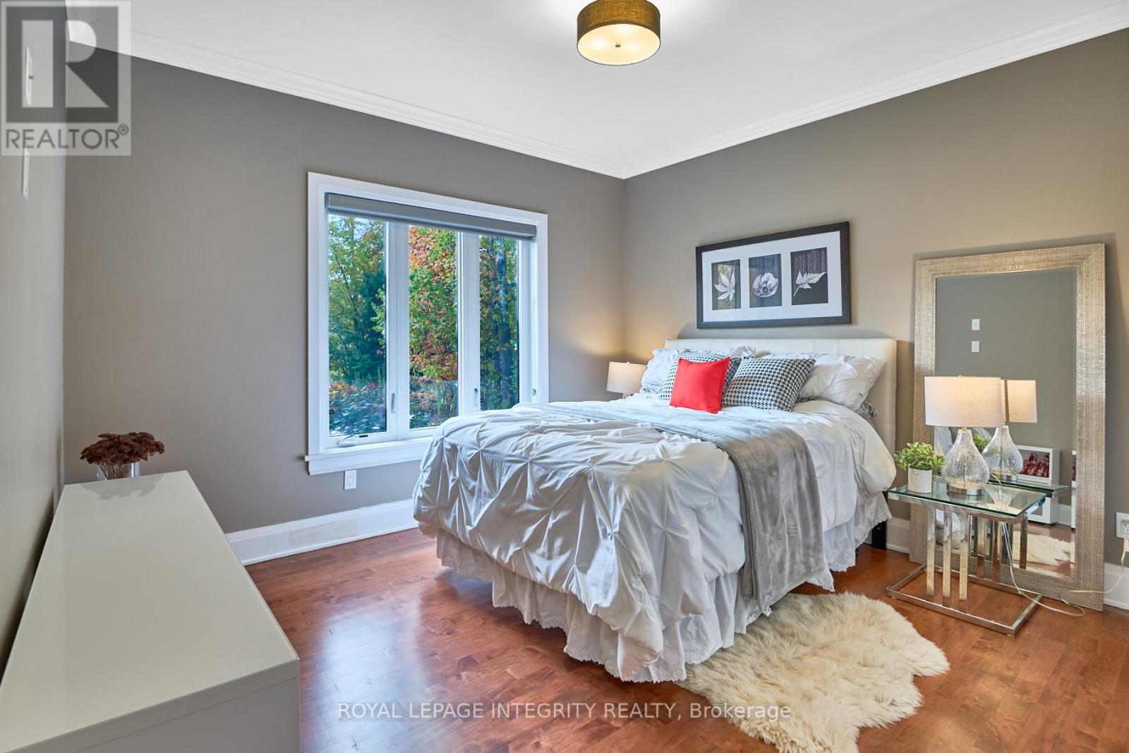 1954 Cedarlakes Way