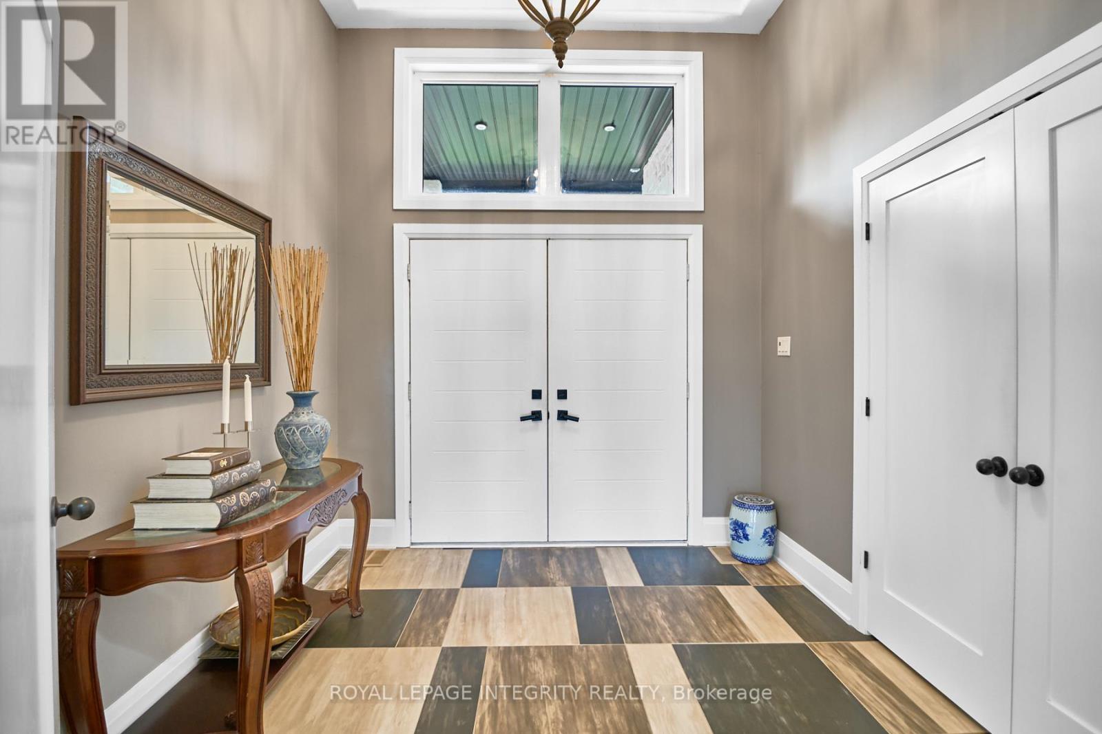 1954 Cedarlakes Way