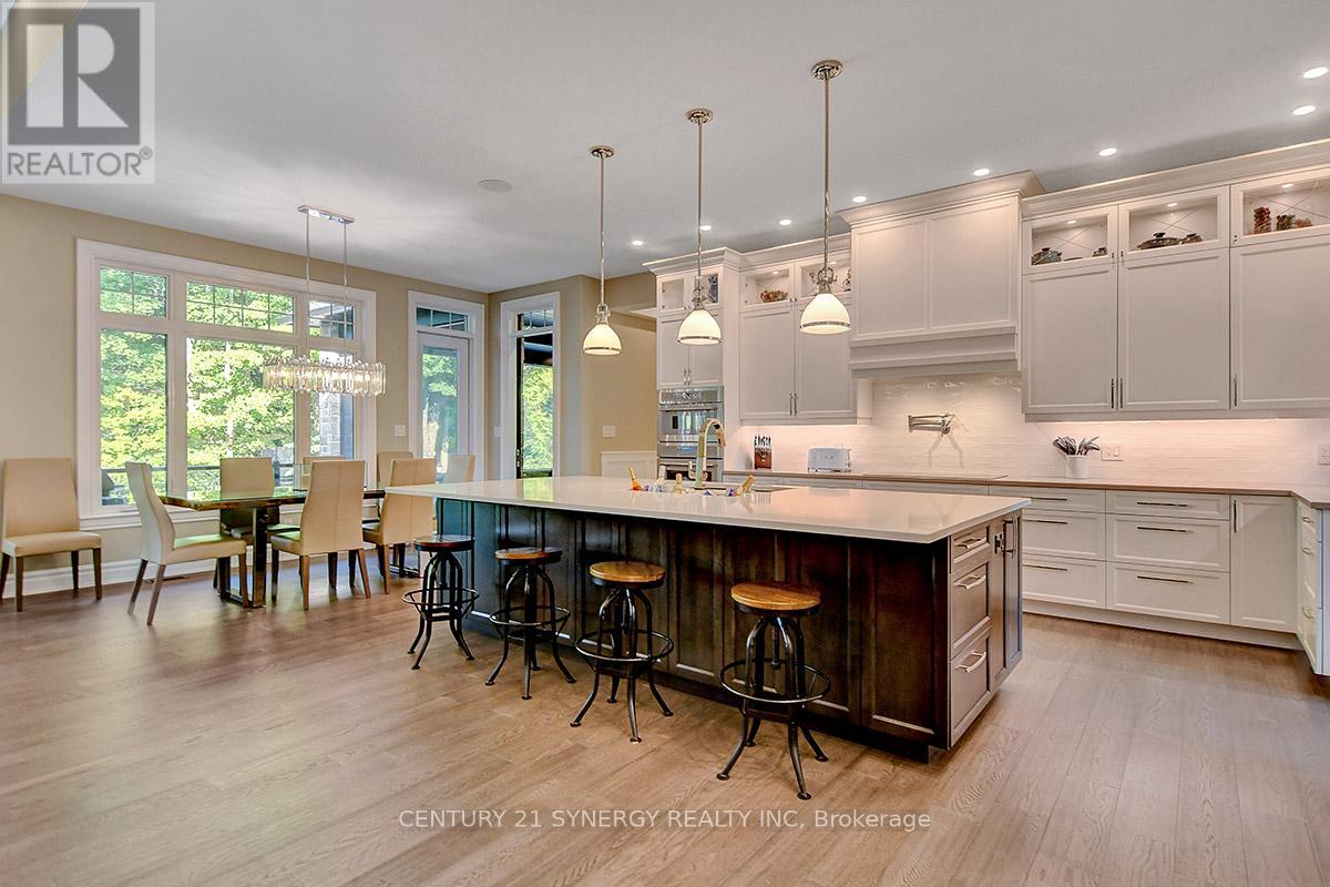 1443 Duchess Crescent