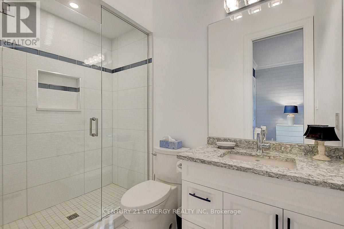 1443 Duchess Crescent