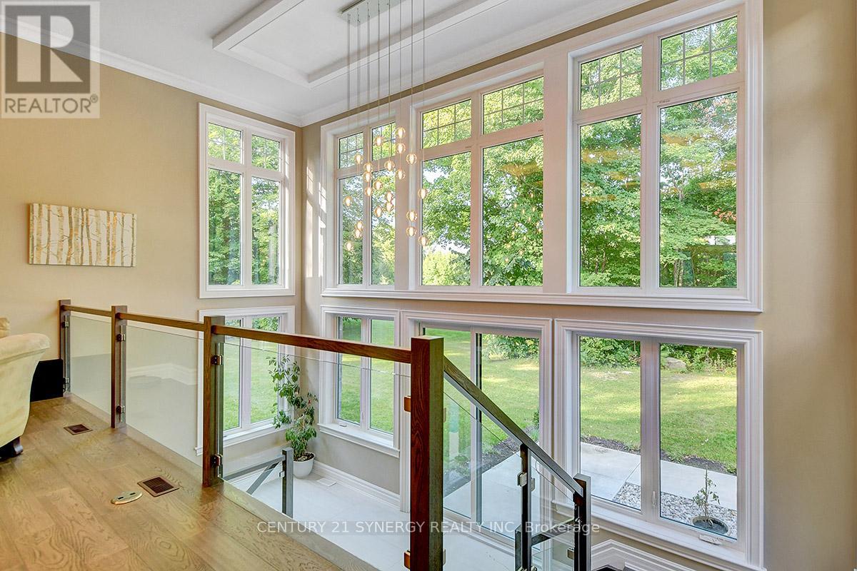 1443 Duchess Crescent