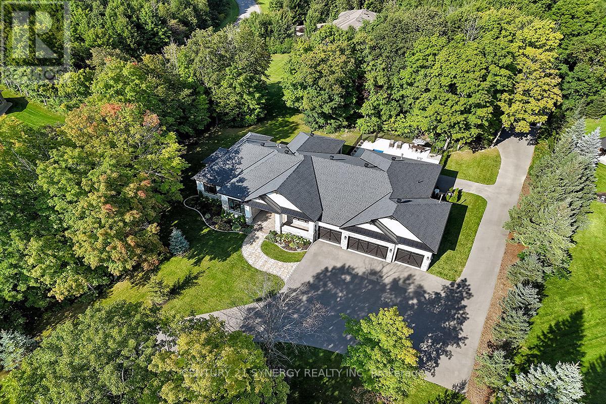 1443 Duchess Crescent