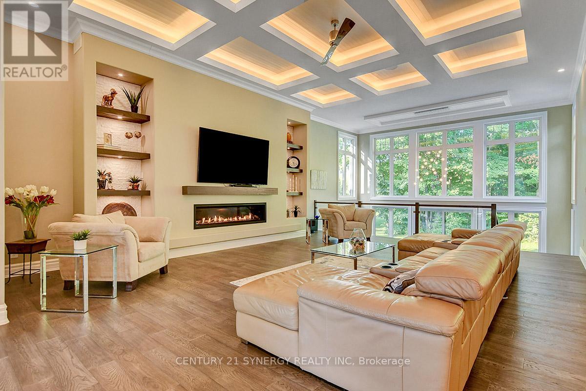 1443 Duchess Crescent