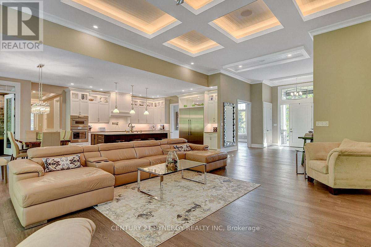 1443 Duchess Crescent