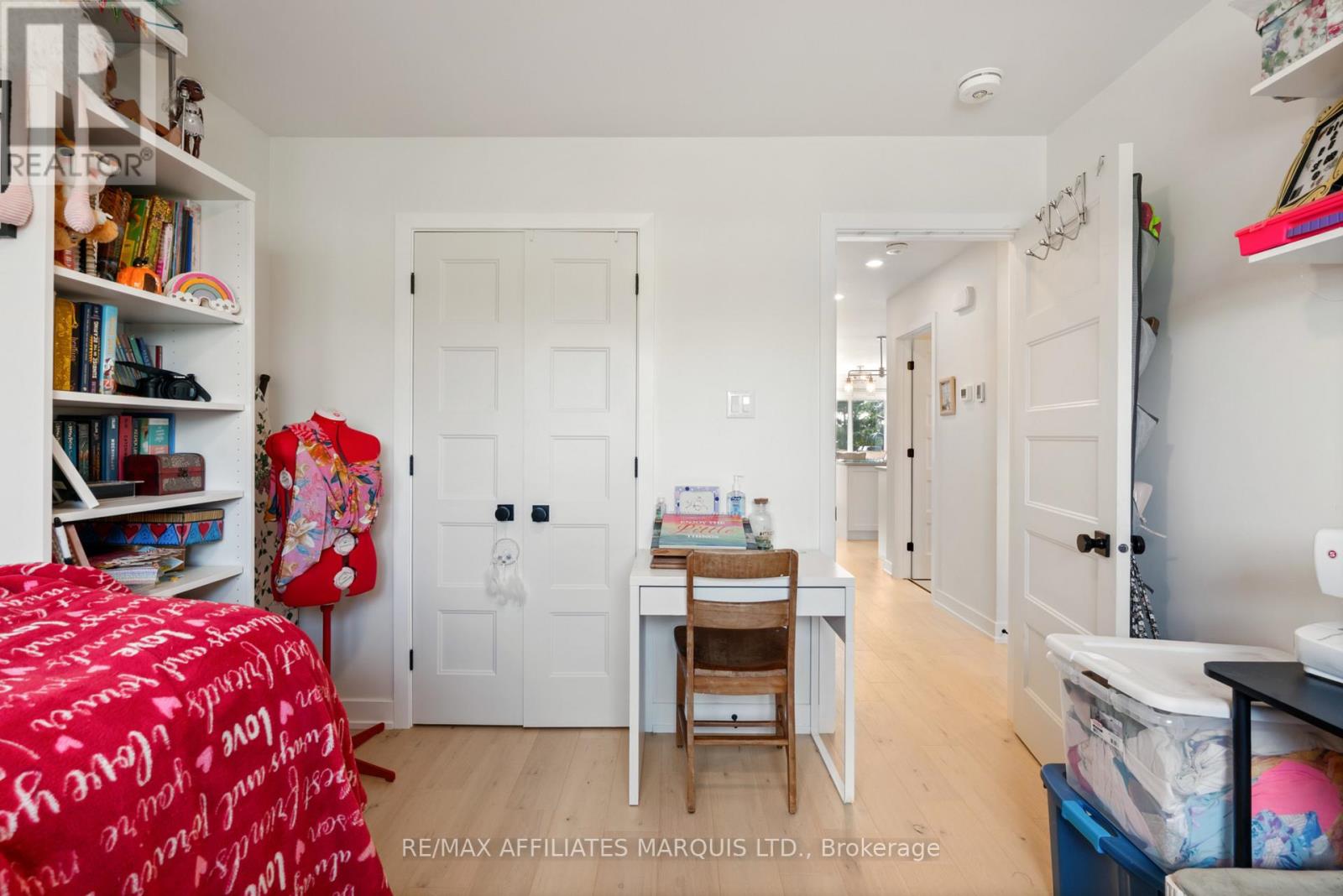 108 Bishop Street S